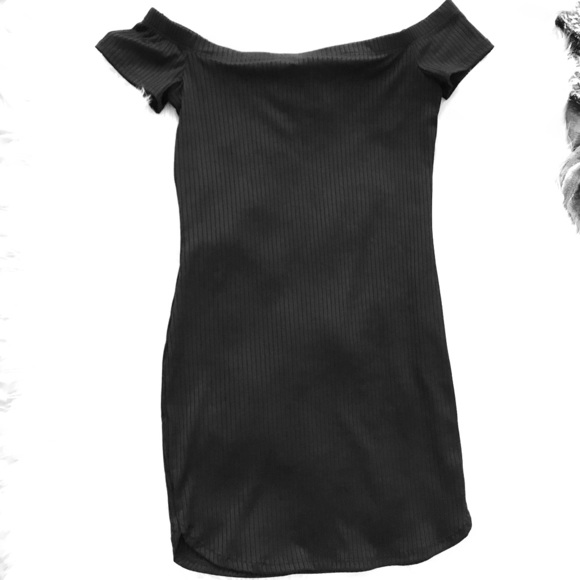 Off-Shoulder Ribbed Mini Dress - Picture 3 of 4